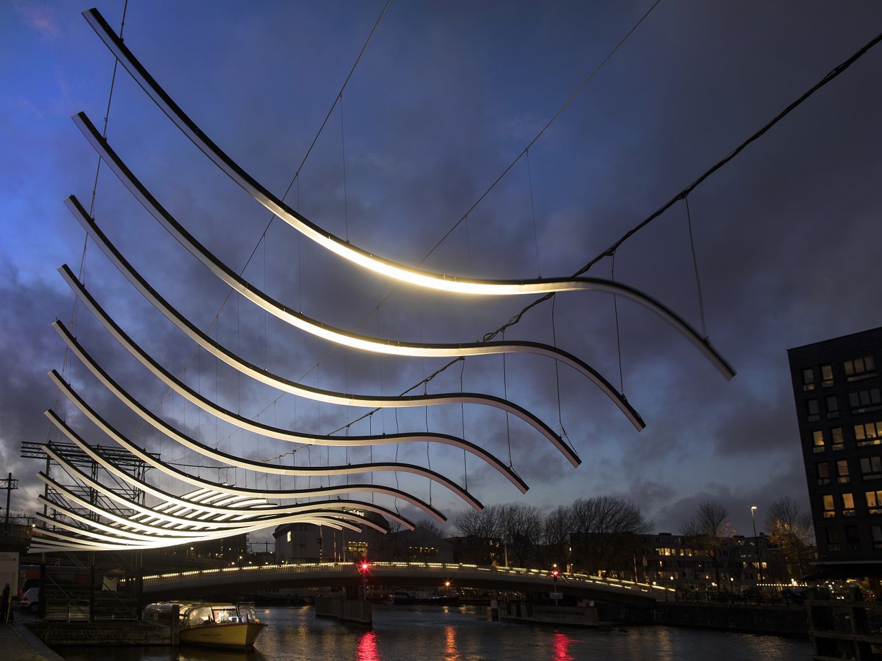 Amsterdam-Light-Festival-Transmission-Sergio-Schoemaker-image-1.jpg