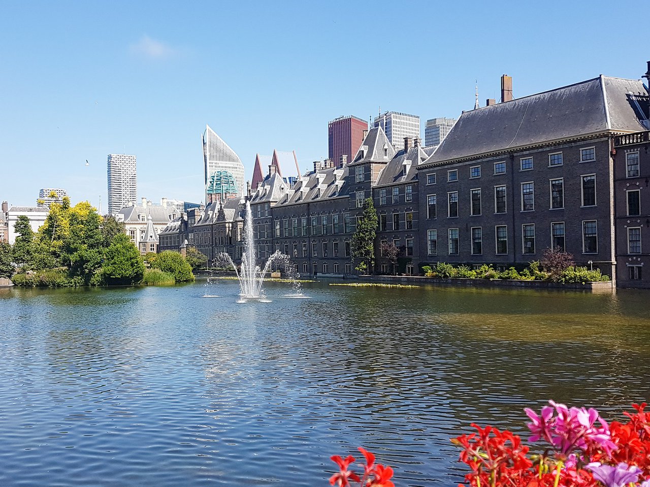Den Haag City Guide