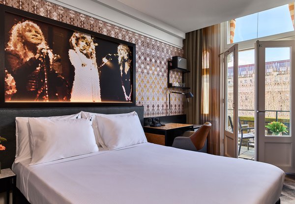 HARD-ROCK-HOTEL-AMSTERDAM_SMALL-DOUBLE_001.jpg