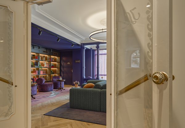 JAN LUYKEN HOTEL AMSTERDAM_LIBRARY_001_LR.jpg