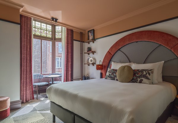 JAN LUYKEN HOTEL AMSTERDAM_SUPERIOR_ROOM_001_LR.jpg